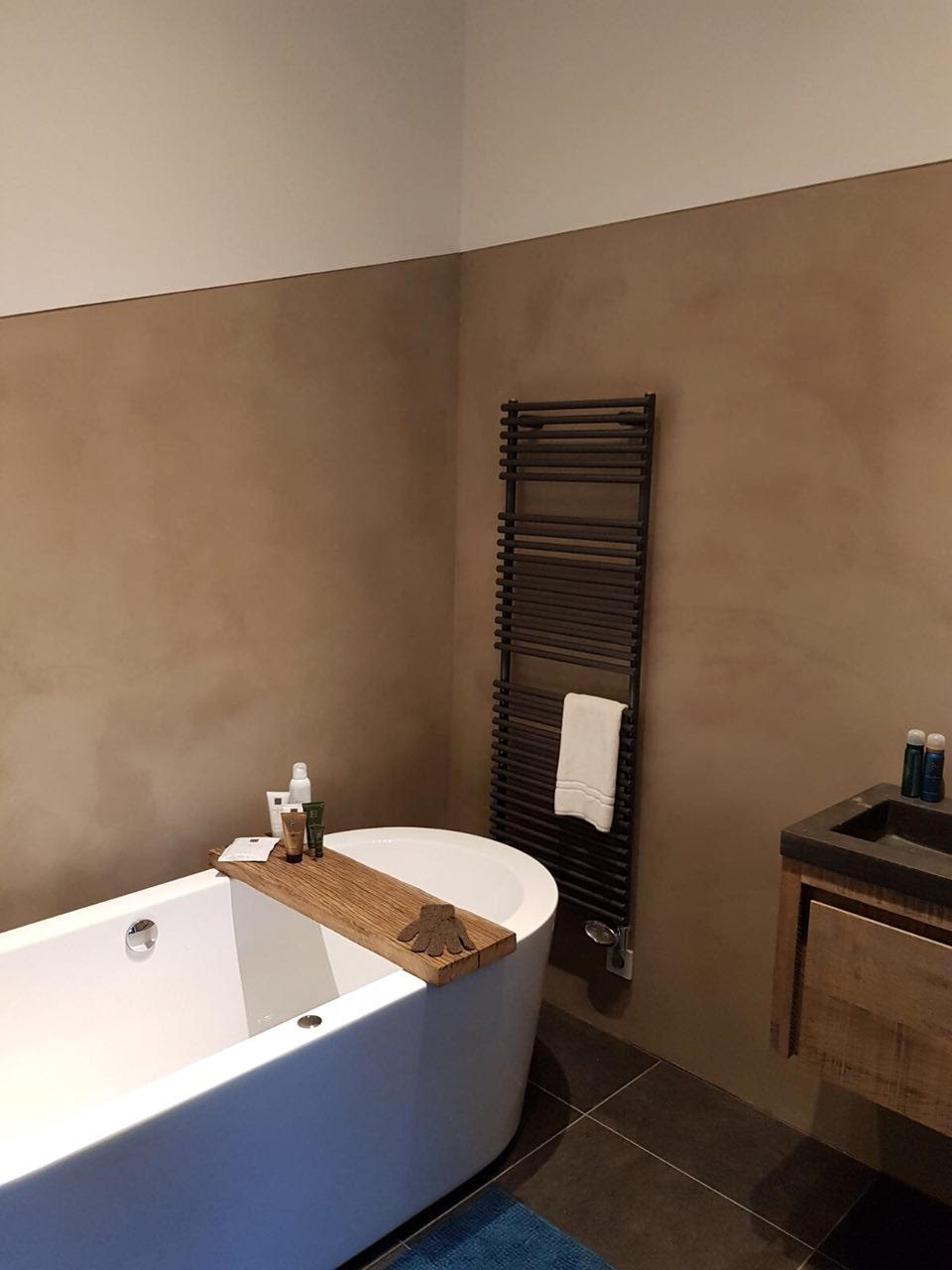 betonlook badkamer 2 Ciré Plastery